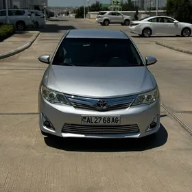 Toyota Camry 2013