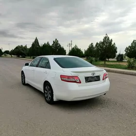 Toyota Camry 2010