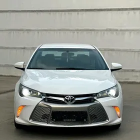 Toyota Camry 2016