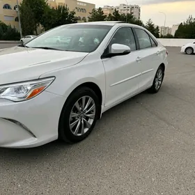 Toyota Camry 2017