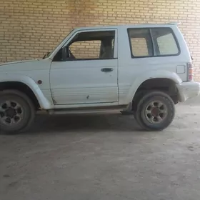 Mitsubishi Pajero 1994