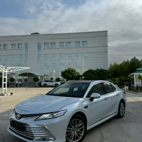 Toyota Camry 2023