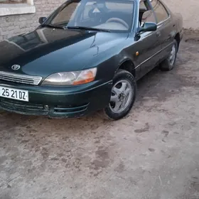 Toyota Camry 1993