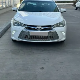 Toyota Camry 2015