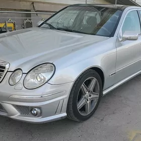 Mercedes-Benz E350 2005