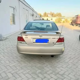 Toyota Camry 2004