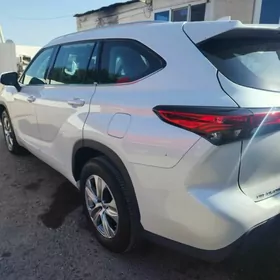 Toyota Highlander 2022