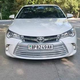 Toyota Camry 2017