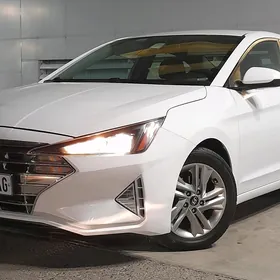 Hyundai Elantra 2019