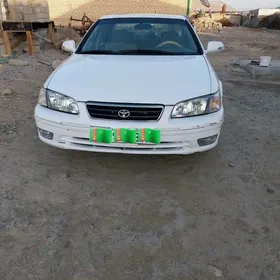 Toyota Camry 1999