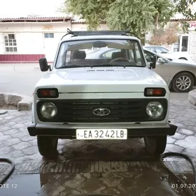 Lada Niva 1987