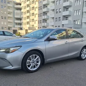 Toyota Camry 2017