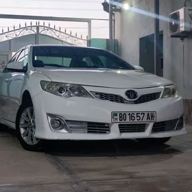 Toyota Camry 2012