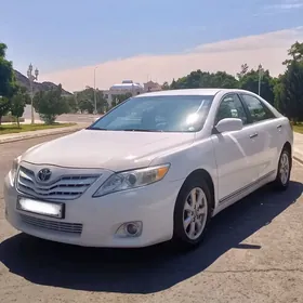 Toyota Camry 2011