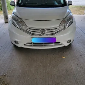 Nissan Versa Note 2013