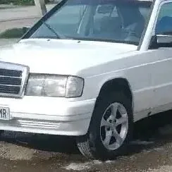 Mercedes-Benz 190E 1990