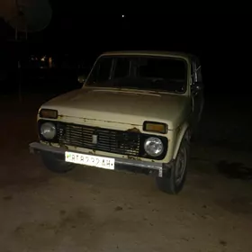 Lada Niva 1986