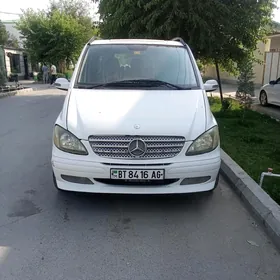 Mercedes-Benz Viano 2004