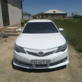 Toyota Camry 2012