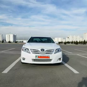 Toyota Camry 2010