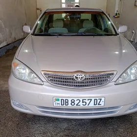 Toyota Camry 2004