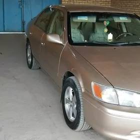 Toyota Camry 2000