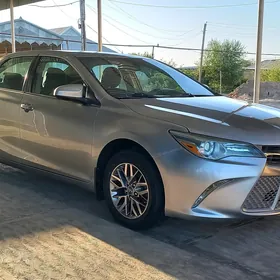 Toyota Camry 2017