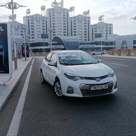 Toyota Corolla 2015