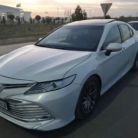 Toyota Camry 2018