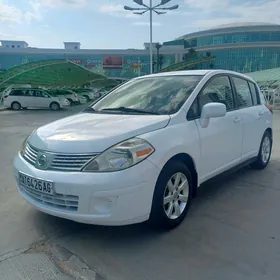 Nissan Versa 2008