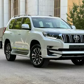 Toyota Land Cruiser Prado 2023