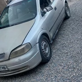 Opel Astra 2000