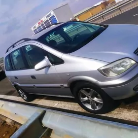 Opel Zafira 2000