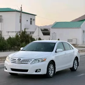 Toyota Camry 2010