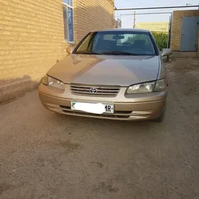 Toyota Camry 1999