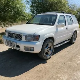 Nissan Pathfinder 2002