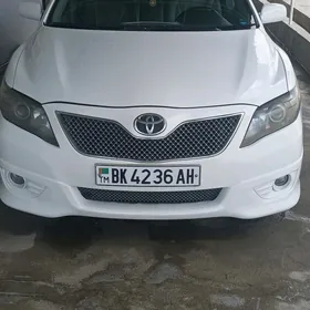 Toyota Camry 2011