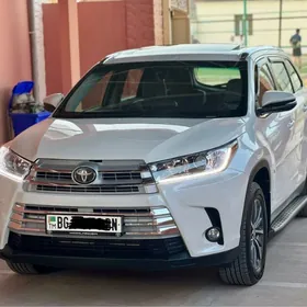 Toyota Highlander 2019