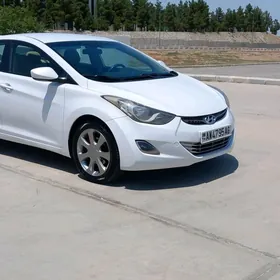 Hyundai Elantra 2011