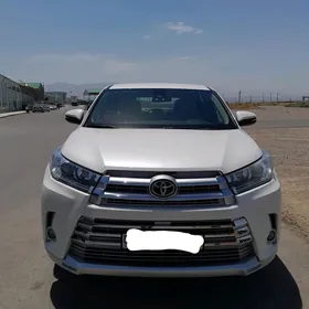 Toyota Highlander 2018