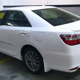 Toyota Camry 2016