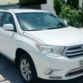 Toyota Highlander 2011