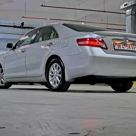 Toyota Camry 2011