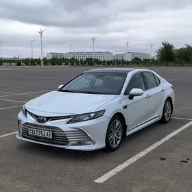 Toyota Camry 2019