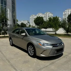 Toyota Camry 2016