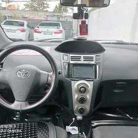 Toyota Yaris 2006