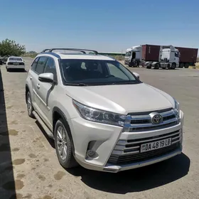 Toyota Highlander 2019