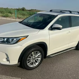 Toyota Highlander 2018