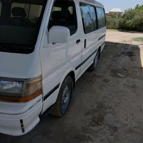 Toyota Hiace 1989