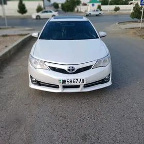 Toyota Camry 2012